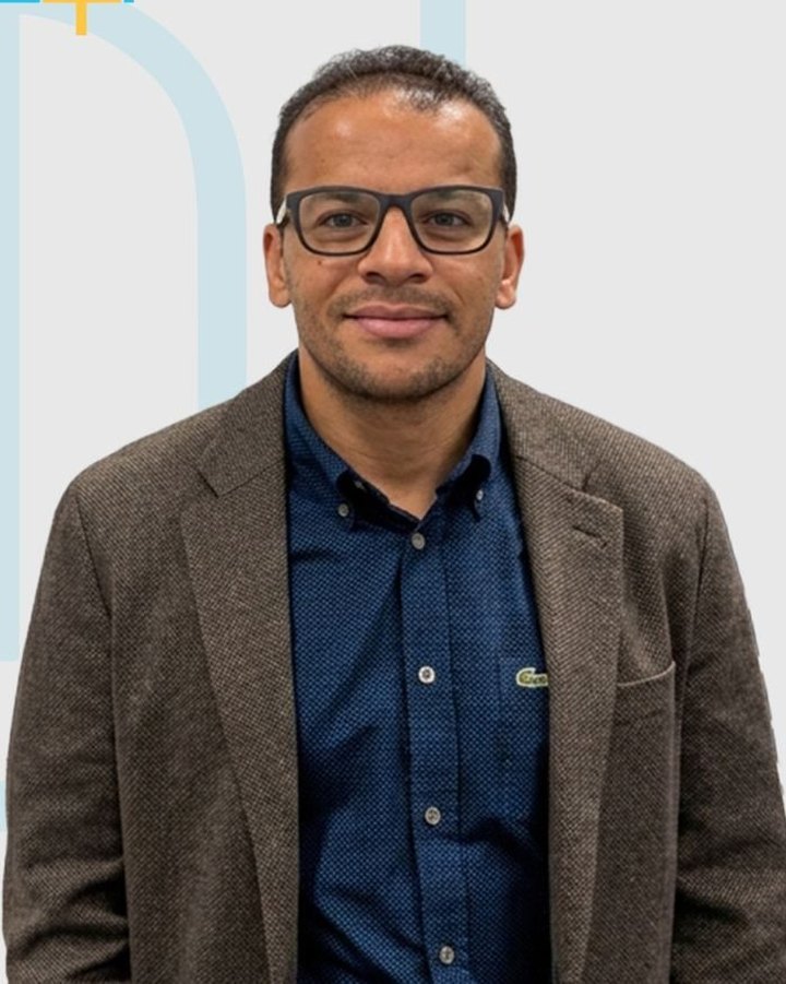 Portrait — Dr Tarek Abdellateef